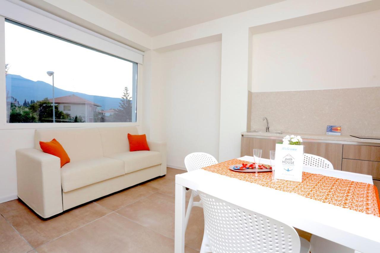 Path House - Etna & Sea View Aparthotel Riposto Eksteriør bilde