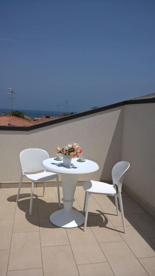 Path House - Etna & Sea View Aparthotel Riposto Eksteriør bilde